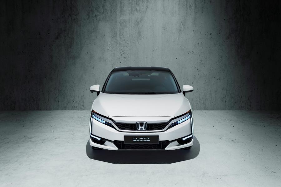  Honda Clarity Fuel Cell 2016 года  (WW) (фото 4 из 38)